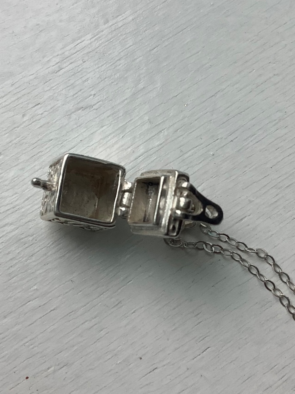 Vintage 925 Sterling Silver Prayer Box Pendant Necklace 18” Cable Chain - Picture 12 of 13